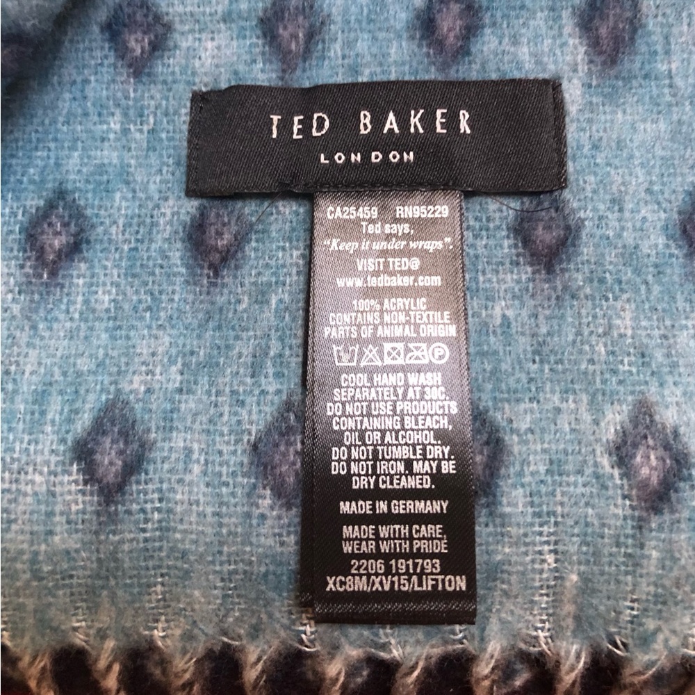 Ted Baker London Scarf Diamond Print Design 80” x 11” “Keep it under wraps” HTF - Picture 3 of 4